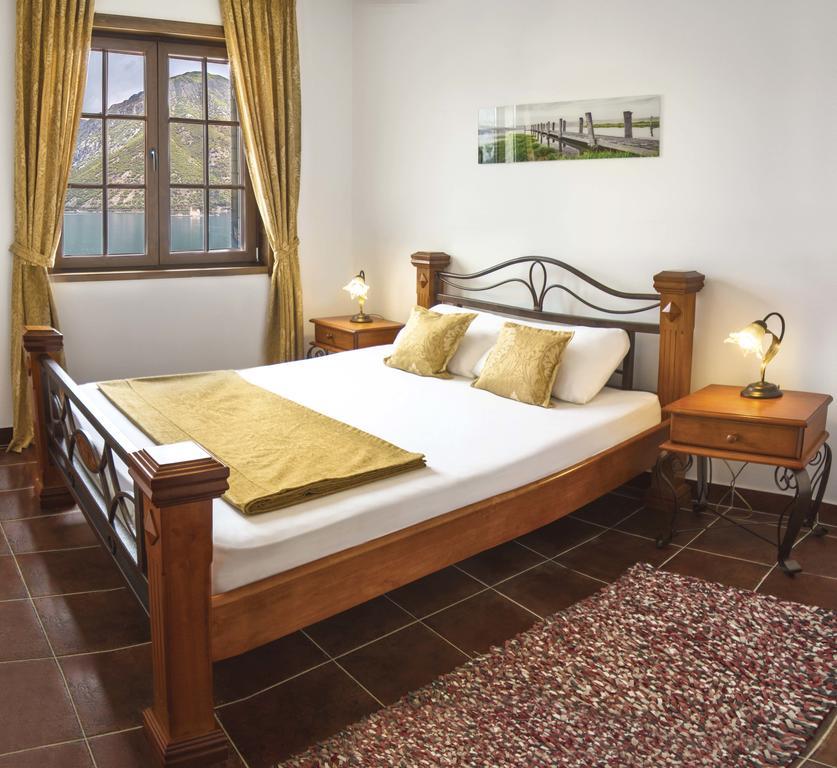Apartments Boka Vista Каменари Экстерьер фото